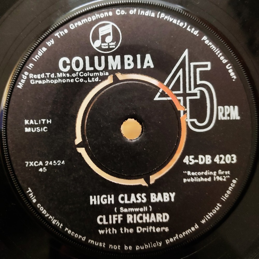 Cliff Richard : My Feet Hit The Ground/High Class Baby