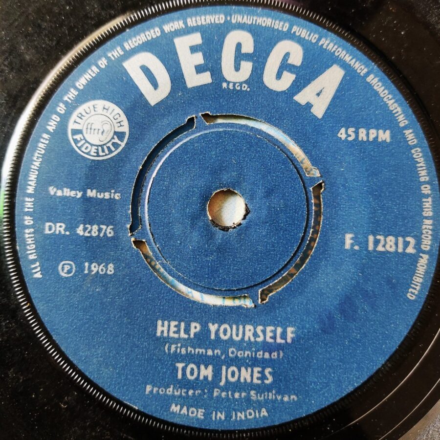 Tom Jones : Help Yourself/Day by Day