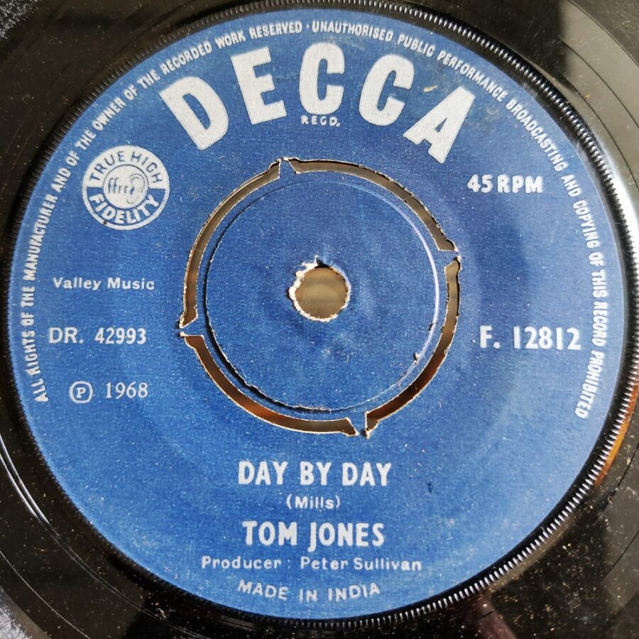 Tom Jones : Day by Day/Help Yourself