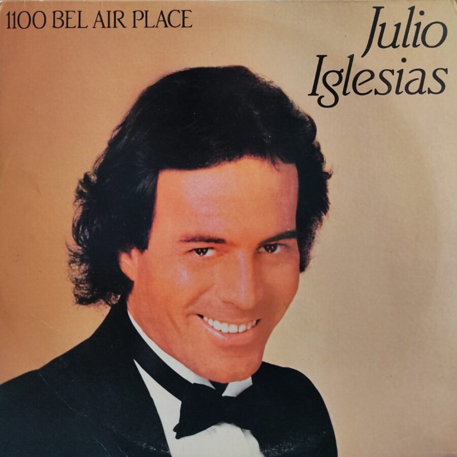 Julio Iglesias : 1100 Bel Air Place